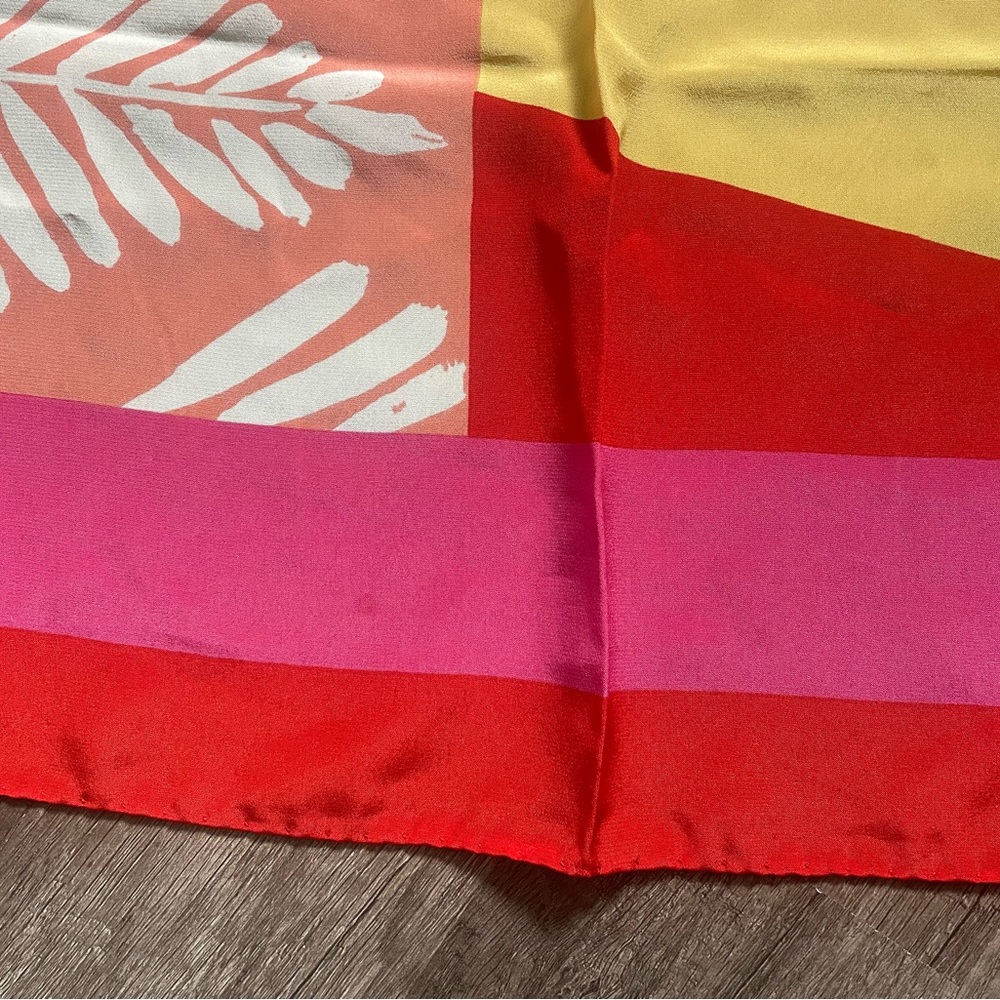 Pierre Cardin Vintage Silk Signed Scarf 30x30 Pink Red Orange Scarf Top - Picture 9 of 12